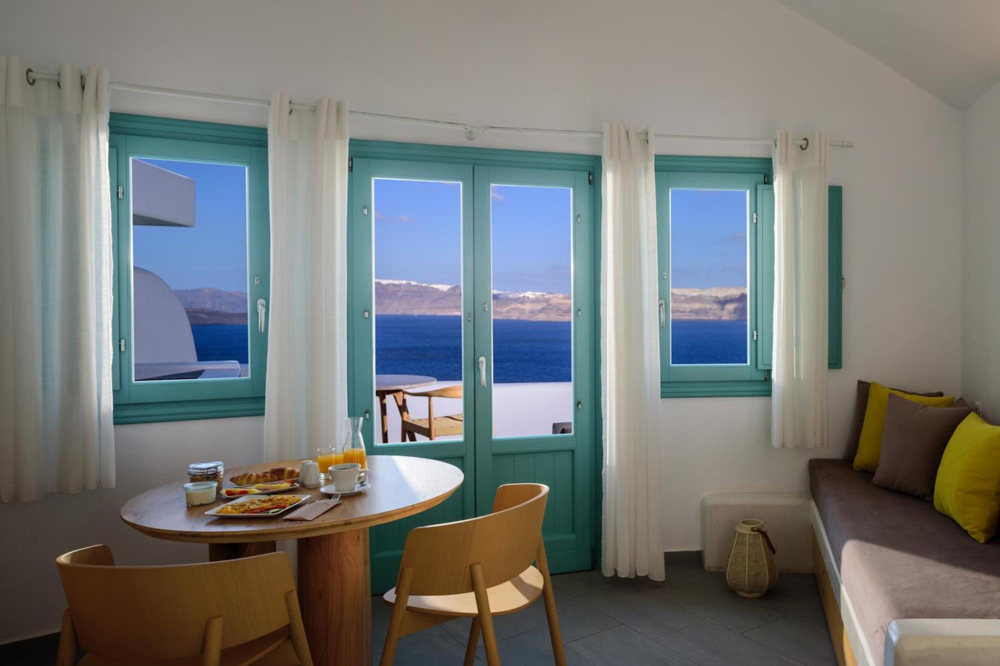 Neptune Luxury Suites Akrotírion Eksteriør billede
