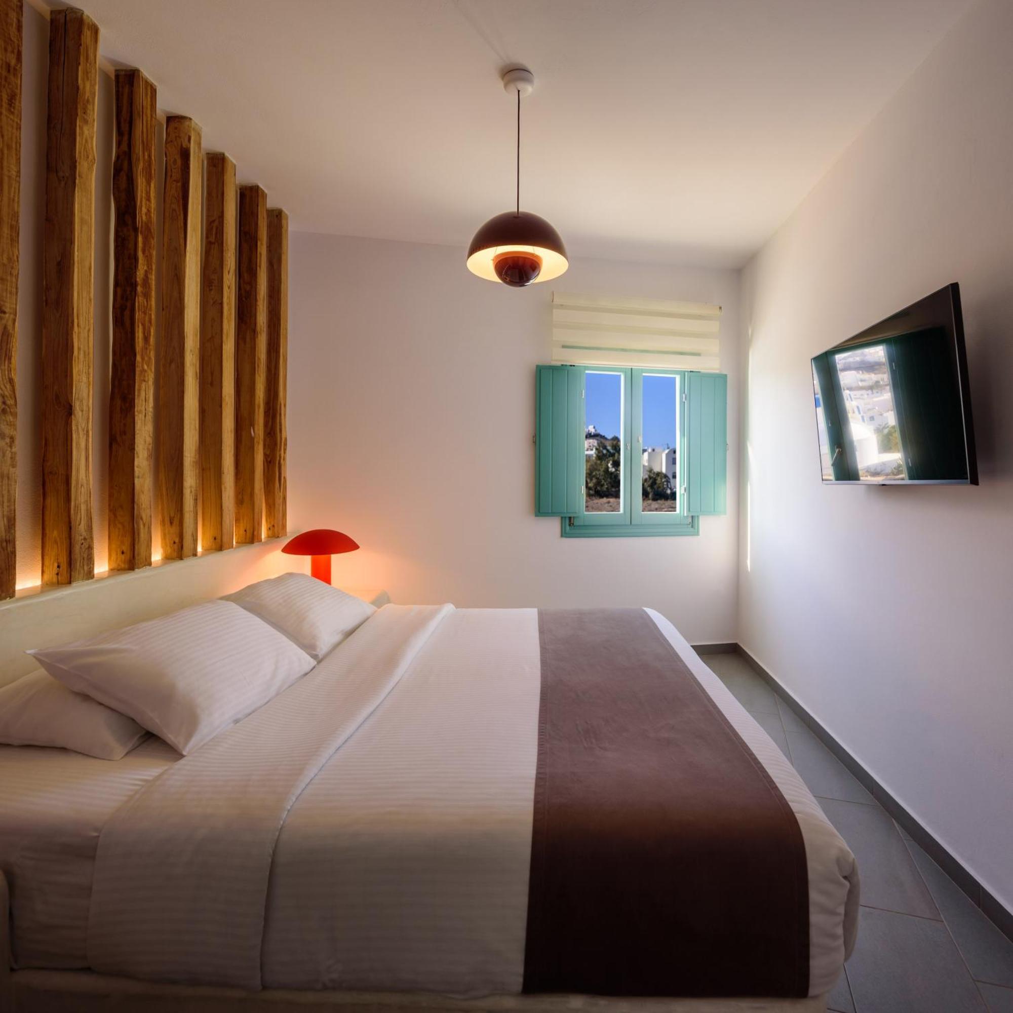 Neptune Luxury Suites Akrotírion Eksteriør billede