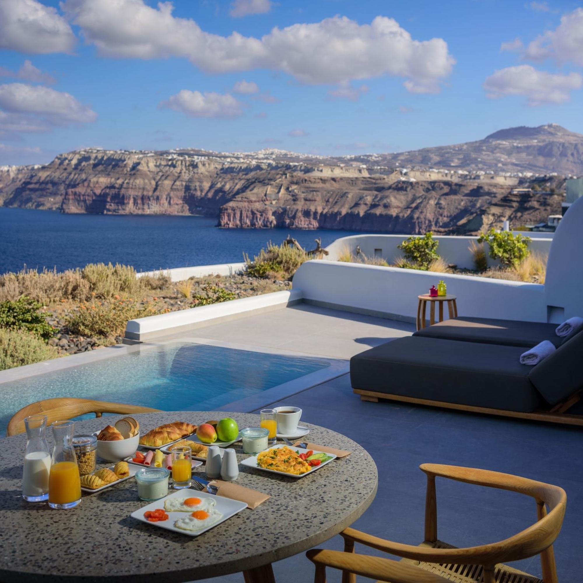 Neptune Luxury Suites Akrotírion Eksteriør billede