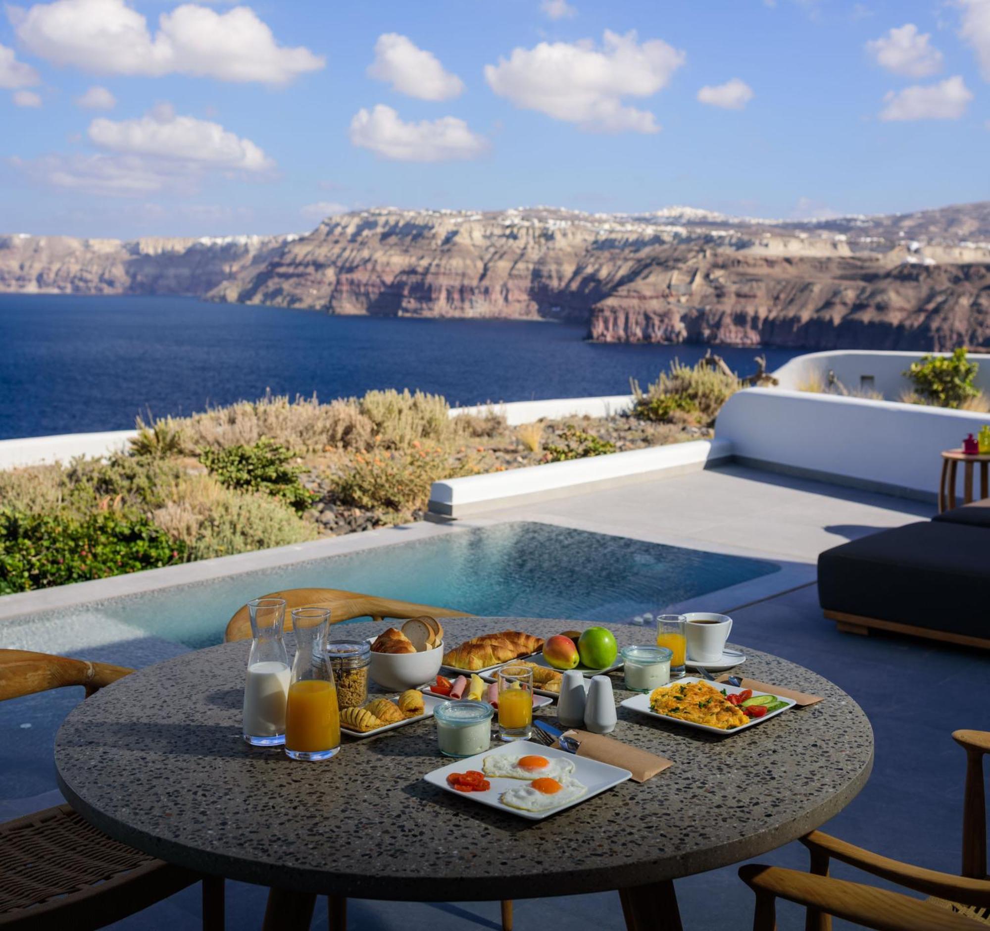 Neptune Luxury Suites Akrotírion Eksteriør billede