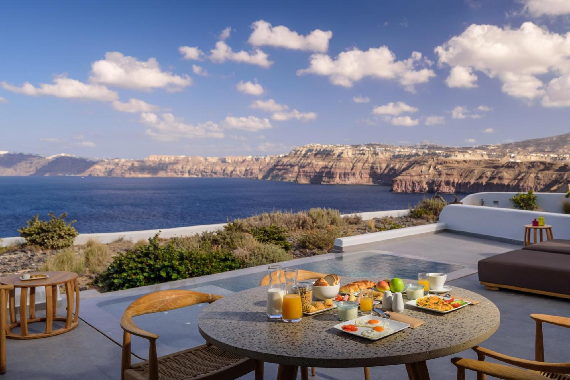 Neptune Luxury Suites Akrotírion Eksteriør billede