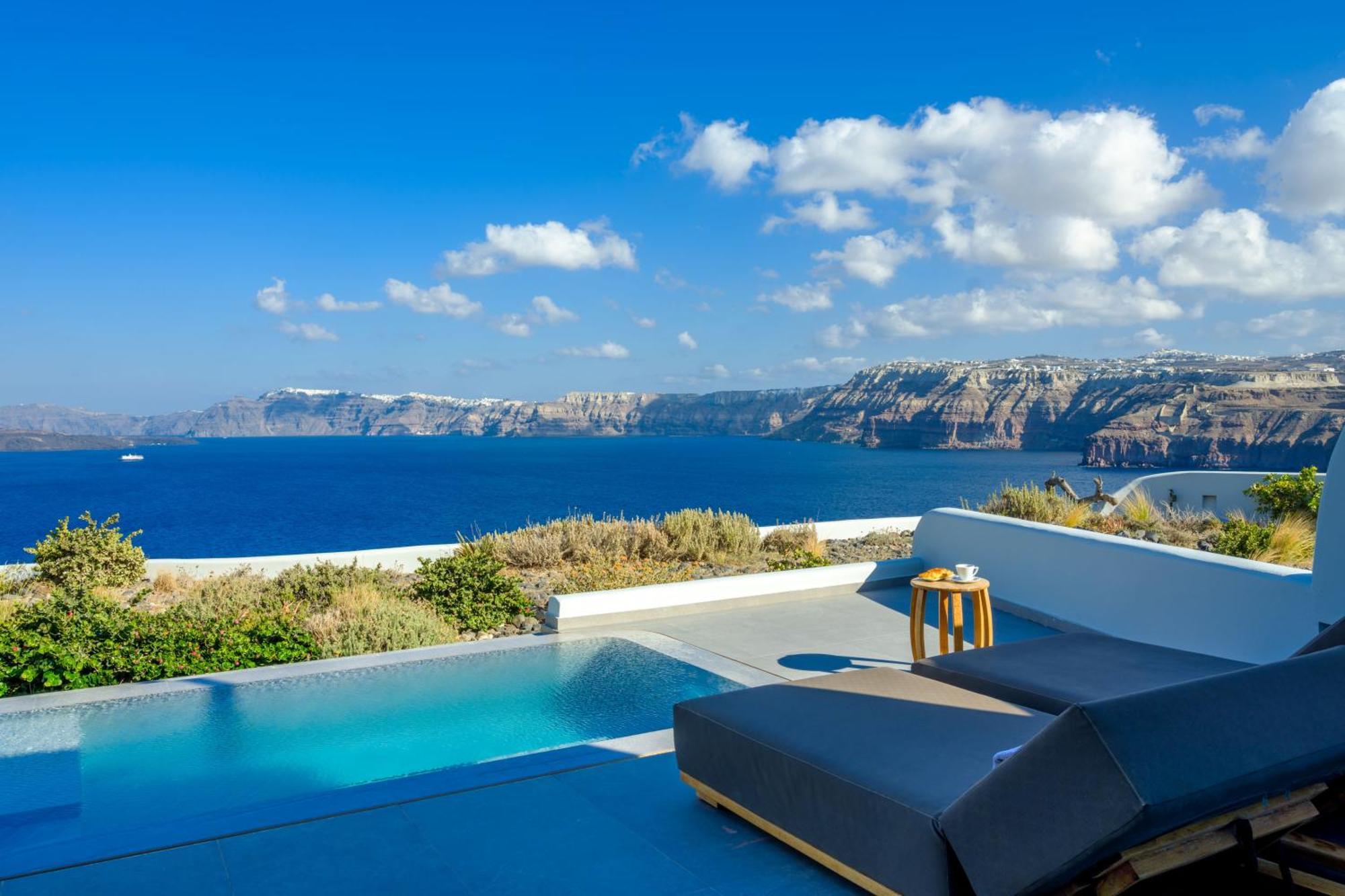 Neptune Luxury Suites Akrotírion Eksteriør billede